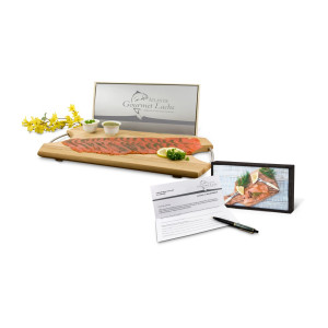 Geschenkartikel / Präsentartikel: Lachs-Gutschein in Holzbox: Graved
