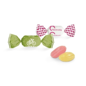 Bonbon im weißen Wickler ungefuellt